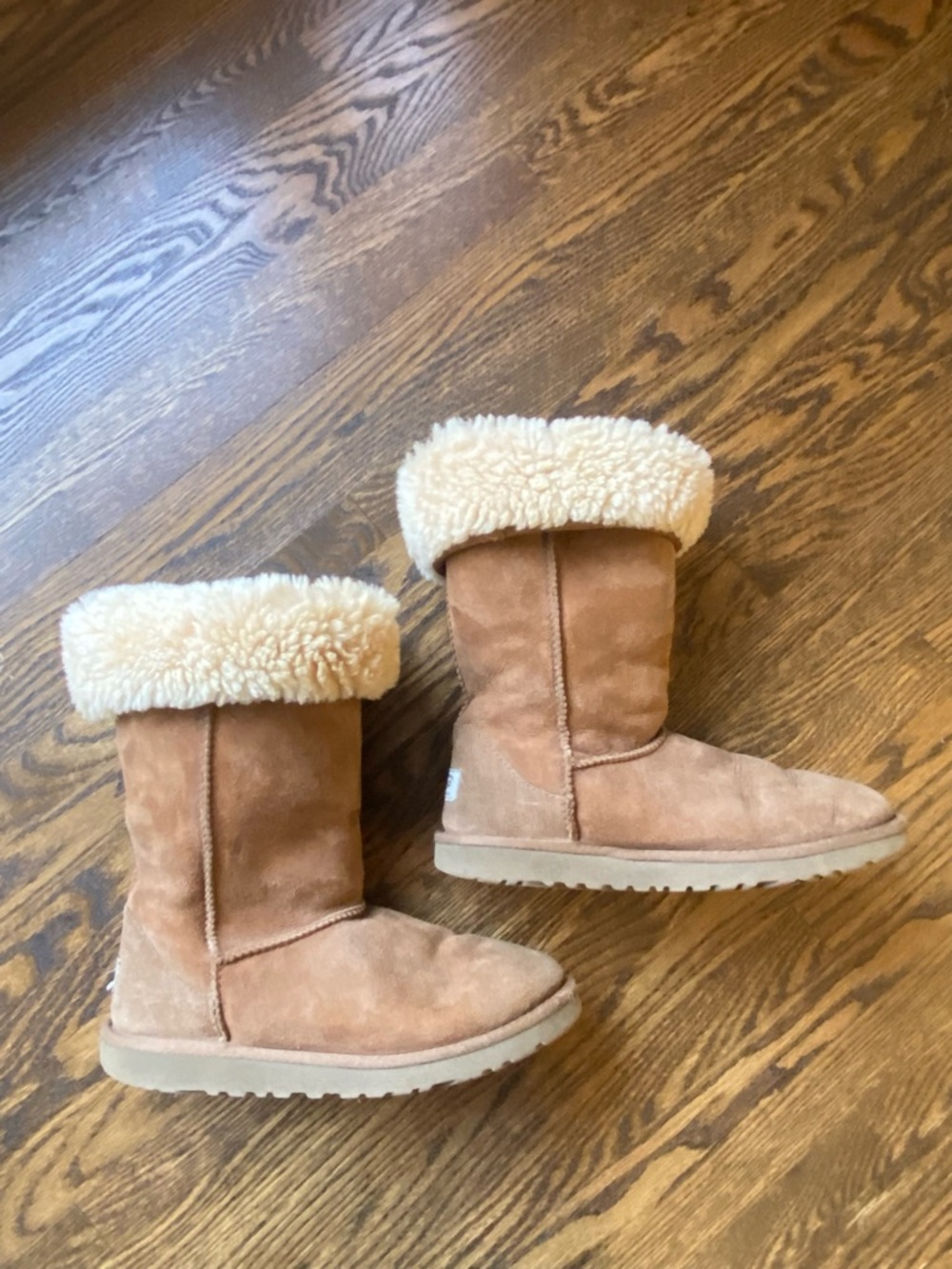 UGG Classic Tall Boots women’s size 5 chestnut